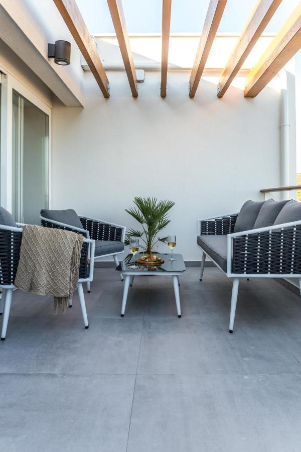 O'Live Residence - Designer Suites Bibinje Buitenkant foto